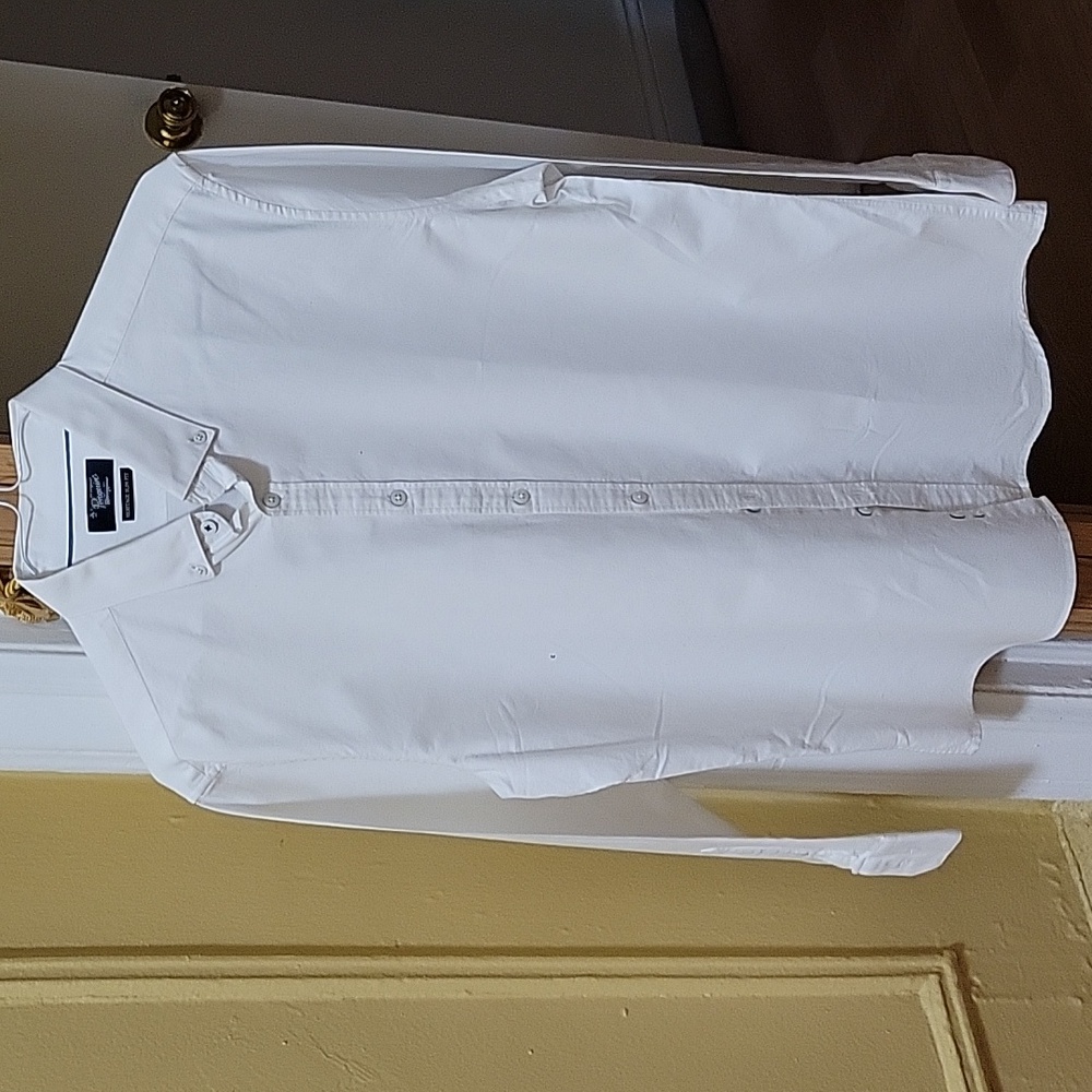 Penguin White mens casual dress shirt (L)